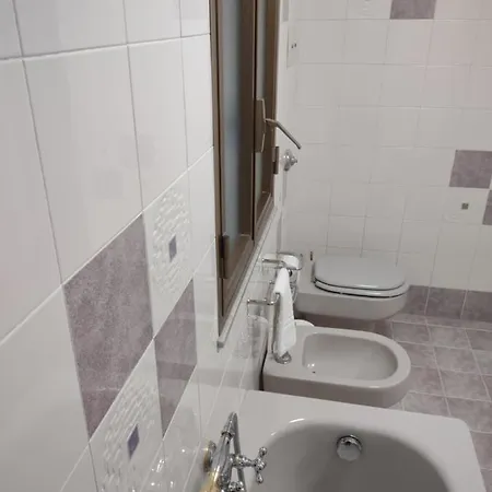 Central Apartment A Due Passi Dal Porto Palermo Exterior photo